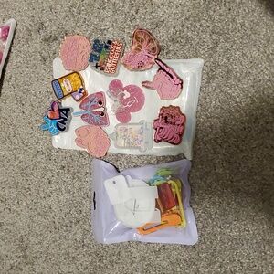 Crafting cute-Healtcare/Learning badges with bag>pins/magnets/clips to attach to